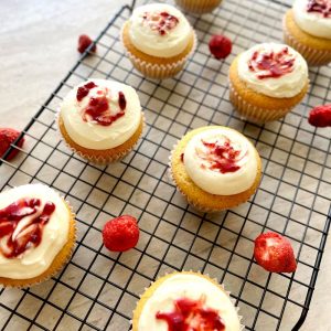 Strawberry Cheesecake Cupcake